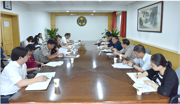 张鸣起副会长主持召开中国法学会“法治百科”项目第一次领导小组会议